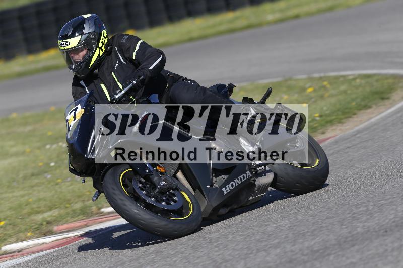 /Archiv-2025/03 04.04.2025 TZ Motorsport ADR/Gruppe gelb/27